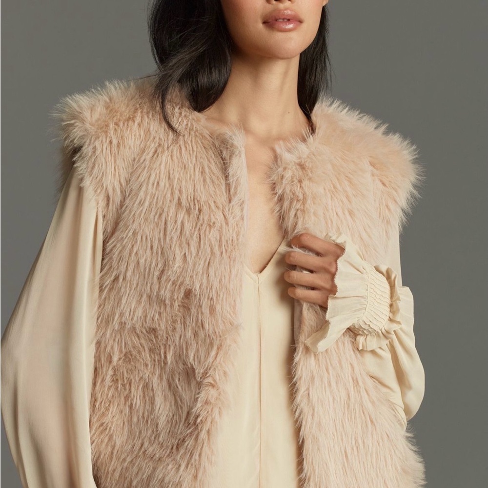 NWOT Anthropologie Beige Faux Fur Vest